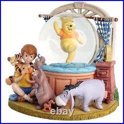 Disney Winnie the Pooh & Christopher Musical Snow Globe 1964 Rumbly In My Tumbly