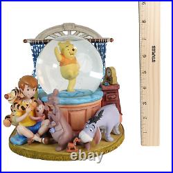 Disney Winnie the Pooh & Christopher Musical Snow Globe 1964 Rumbly In My Tumbly