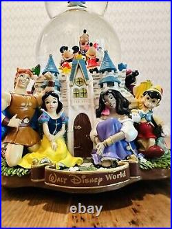 Disney World Character Parade Two Tiered Musical Snow Globe Spinning Dumbo