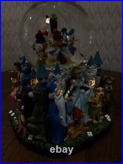 Disney World Character Parade Two Tiered Musical Snow Globe Spinning Dumbo