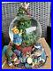 Disney-boyds-collection-winnie-the-pooh-s-tree-trimming-party-musical-snow-globe-01-uixn