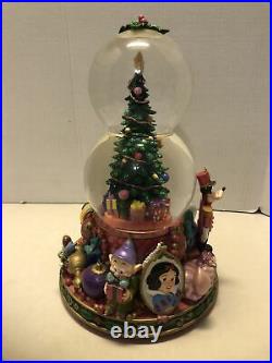 Disney double snow globe RARE vintage 1990 RETIRED Musical Mickey Christmas