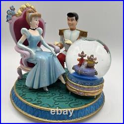 Disney's Cinderella & Prince Charming Music Snow Globe Mice Gus Jaq & Shoe