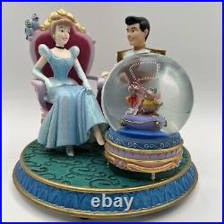 Disney's Cinderella & Prince Charming Music Snow Globe Mice Gus Jaq & Shoe