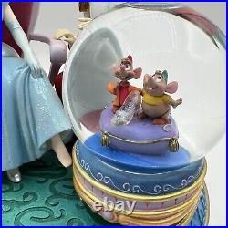 Disney's Cinderella & Prince Charming Music Snow Globe Mice Gus Jaq & Shoe