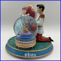 Disney's Cinderella & Prince Charming Music Snow Globe Mice Gus Jaq & Shoe