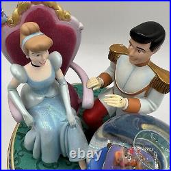 Disney's Cinderella & Prince Charming Music Snow Globe Mice Gus Jaq & Shoe