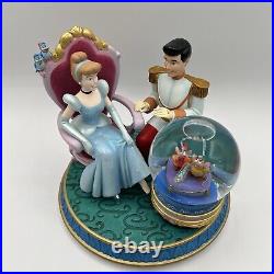 Disney's Cinderella & Prince Charming Music Snow Globe Mice Gus Jaq & Shoe