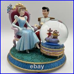 Disney's Cinderella & Prince Charming Music Snow Globe Mice Gus Jaq & Shoe