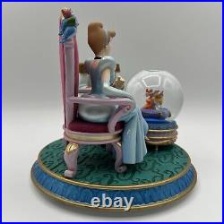 Disney's Cinderella & Prince Charming Music Snow Globe Mice Gus Jaq & Shoe