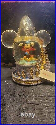 Disney's Fantasia The Sorcerer's Apprentice Musical Lighted Snow Globe RARE