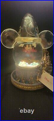 Disney's Fantasia The Sorcerer's Apprentice Musical Lighted Snow Globe RARE