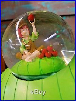 Disney's Pete's Dragon Musical Snow Globe with box Collectible