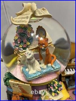 Disney's Vintage Aristocats Musical Snow Globe 1968