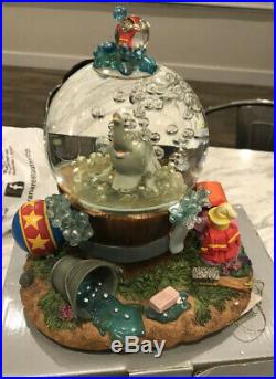 Dumbo Takes A Bath Musical Snow Globe disney snowglobe bubbles