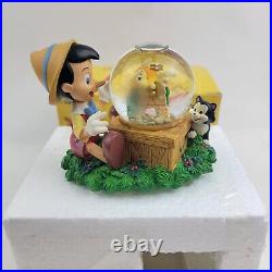 Enesco Disney Pinocchio Snow Globe Musical Twinkle Twinkle Little Star. New Rare