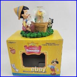 Enesco Disney Pinocchio Snow Globe Musical Twinkle Twinkle Little Star. New Rare