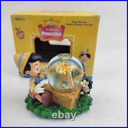 Enesco Disney Pinocchio Snow Globe Musical Twinkle Twinkle Little Star. New Rare