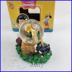 Enesco Disney Pinocchio Snow Globe Musical Twinkle Twinkle Little Star. New Rare