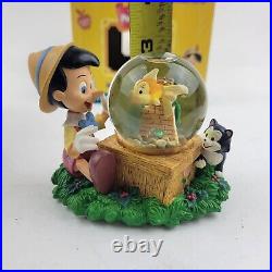 Enesco Disney Pinocchio Snow Globe Musical Twinkle Twinkle Little Star. New Rare