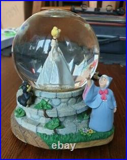 Lot of 6 Disney Musical Snow Globes (Fantasia, Snow White, Cinderella)