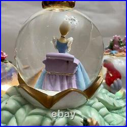 Musical Disney Princesses'Share a Dream Come True' Snow Globe Parade