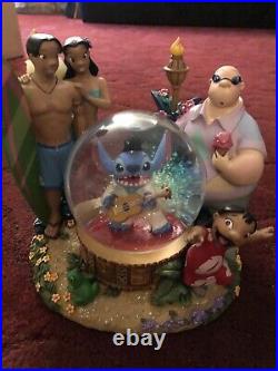 NEW Disney Musical Snow Globe STITCH AS ELVIS Aloha OE Tune, LILO & STITCH