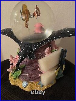 NEW Disney Snow Globe Finding Nemo School Gang Over The Waves Coral Reef Musical