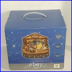 NEW Disney Store Snow White and the Seven Dwarfs Music Snow Globe Silly Song