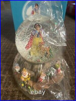 NEW IN BOX Disney Snow White And The Seven Dwarfs Heigh Ho Song Music Snow Globe
