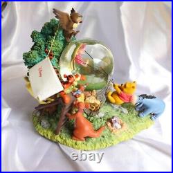 NEW Winnie the Pooh & Friends Blustery Day Musical Snow Globe Disney Works