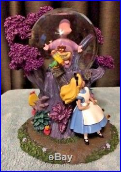 NIB! RARE Disney Alice In Wonderland Cheshire Cat Musical Globe, that lights up