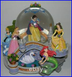 NIB Vintage Disney Multi Princess Musical Snow Globe Once Upon A Dream