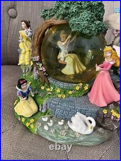 Princess Enchanted Garden Musical Snow Globe Cinderella Belle Snow White Disney