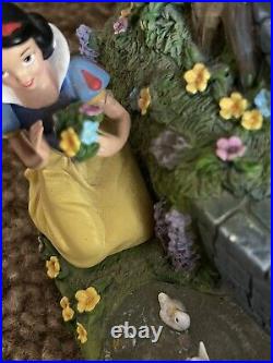 Princess Enchanted Garden Musical Snow Globe Cinderella Belle Snow White Disney