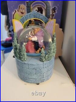 RARE! 1991 Disney Store Beauty and the Beast Belle Wardrobe Musical Snow Globe