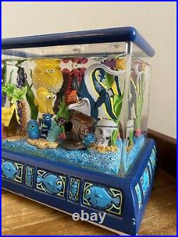 RARE 2003 Disney Finding Nemo Aquarium Fish Tank Snow Globe Music Box