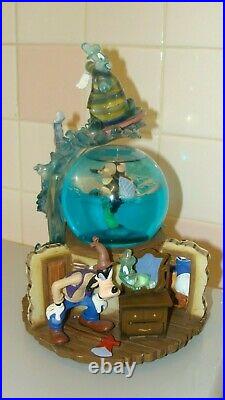 RARE DISNEY Lonesome Ghost Donald Duck Mickey Mouse Goofy Water Globe Music Box