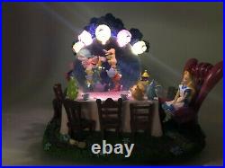 RARE Disney Alice in Wonderland musical light-up snow globe MINT CONDITION