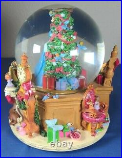 RARE! Disney Cinderella Christmas Music Box Snow Globe Plays Deck the Halls