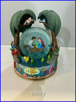 RARE Disney Collectibles Little Mermaid Kiss the Girl Musical Globe Original Box