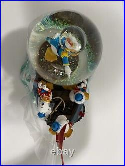RARE Disney Donald Duck With Sea Scouts- Huey Dewey & Louie Musical Snow Globe