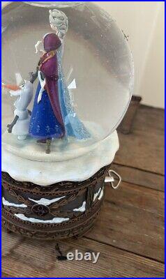 RARE Disney Frozen Musical Snow Globe Store Parks Exclusive Olaf Anna Elsa