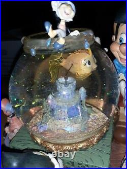 RARE Disney Pinocchio Toyland Fishbowl Cleo Figoro Musical Snow Globe No Box