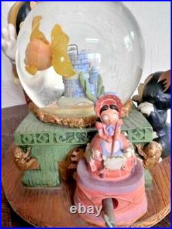 RARE Disney Pinocchio Toyland Fishbowl Cleo Figoro Musical Water Globe
