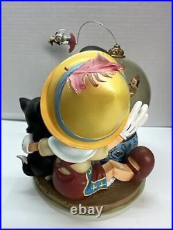 RARE Disney Pinocchio and Figaro Magic Musical Globe Brahm's Waltz