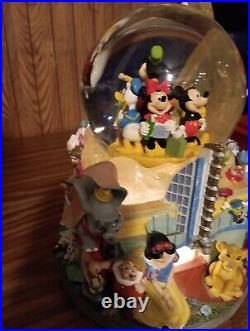 RARE Disney ROTATING LIGHT Musical Snow Globe MICKEY ALADDIN LITTLE MERMAID