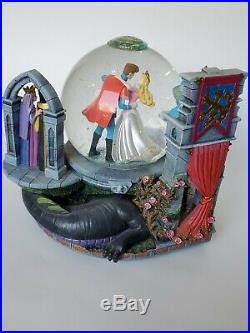RARE Disney Sleeping Beauty Once Upon The Dream Musical Snow Globe lights up box