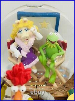 RARE Disney THE MUPPETS Kermit Miss Piggy Animal Musical Light Up Snow Globe