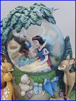 RARE! Large Disney Musical Snow Globe of the Snow White & Seven Dwarfs